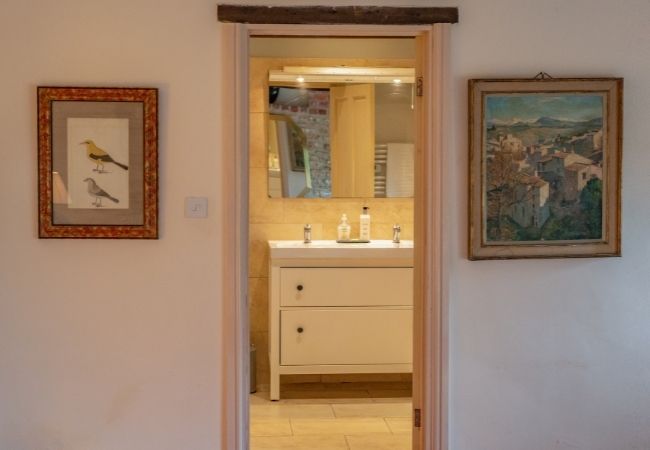 The Place To Stay, Knoll Hill Farm, Stylish Bed and Breakfast Accommodation For The Perfect Staycation & holiday ~ Room 1 (Ash Tree) King Luxury En-Suite Room Sleeps 2 + 1 ~ Room size: 25 sqm. With its high ceilings, original beams and stoned walls, this large beautiful luxurious room and its super king size bed, is ideal for one couple or for a small family. The Place To Stay, Knoll Hill Farm, Stylish Bed and Breakfast Accommodation For The Perfect Staycation & holiday ~ Room 1 (Ash Tree) King Luxury En-Suite Room Sleeps 2 + 1 ~ Room size: 25 sqm. With its high ceilings, original beams and stoned walls, this large beautiful luxurious room and its super king size bed, is ideal for one couple or for a small family.