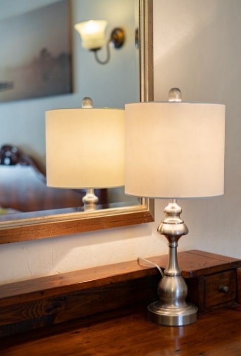 The Place To Stay, Knoll Hill Farm, Stylish Boutique Bed and Breakfast Guest House Accommodation For The Perfect Staycation & holiday ~ Room 6 (Willow Tree) En-Suite Deluxe Family Suite Sleeps 2 + 3 In Three Rooms ~ Room size: 51 sqm (20 sqm + 20 sqm + 11 sqm). This Suite Allows You To Indulge Yourselves. Room 6 is a very stylish suite of rooms comprising a main bedroom, a second bedroom, a conservatory and a shower room. The main bedroom is a spacious deluxe king room, which retains many of the original barn features including a beamed ceiling and stoned wall. The room also boasts a splendid free standing roll top bath inviting you to luxuriate and relax whilst engrossed in your current novel. Adjoining the main bedroom is a delightful airy and light conservatory, a spacious and comfortable place to spend the evenings, relaxing after a busy day sight-seeing while looking out over the gardens and the distant hills. The Place To Stay, Knoll Hill Farm, Stylish Boutique Bed and Breakfast Guest House Accommodation For The Perfect Staycation & holiday ~ Room 6 (Willow Tree) En-Suite Deluxe Family Suite Sleeps 2 + 3 In Three Rooms ~ Room size: 51 sqm (20 sqm + 20 sqm + 11 sqm). This Suite Allows You To Indulge Yourselves. Room 6 is a very stylish suite of rooms comprising a main bedroom, a second bedroom, a conservatory and a shower room. The main bedroom is a spacious deluxe king room, which retains many of the original barn features including a beamed ceiling and stoned wall. The room also boasts a splendid free standing roll top bath inviting you to luxuriate and relax whilst engrossed in your current novel. Adjoining the main bedroom is a delightful airy and light conservatory, a spacious and comfortable place to spend the evenings, relaxing after a busy day sight-seeing while looking out over the gardens and the distant hills.